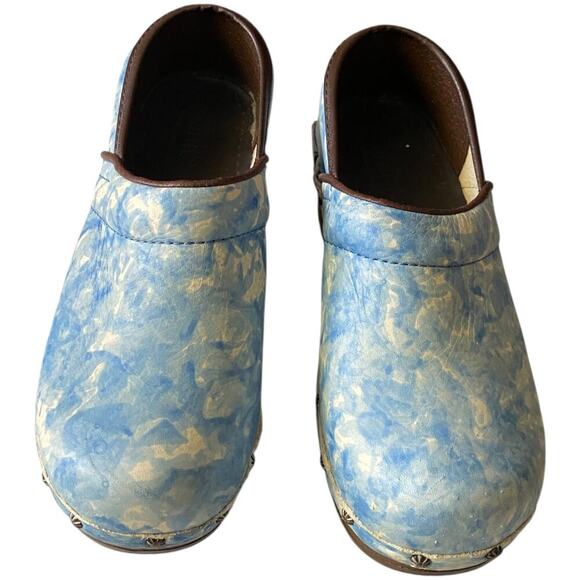 Sanita Clogs Womens Studded Sky Blue Leather SlipOns Size EU 35 US4 Nurse Shoes - Picture 4 of 10